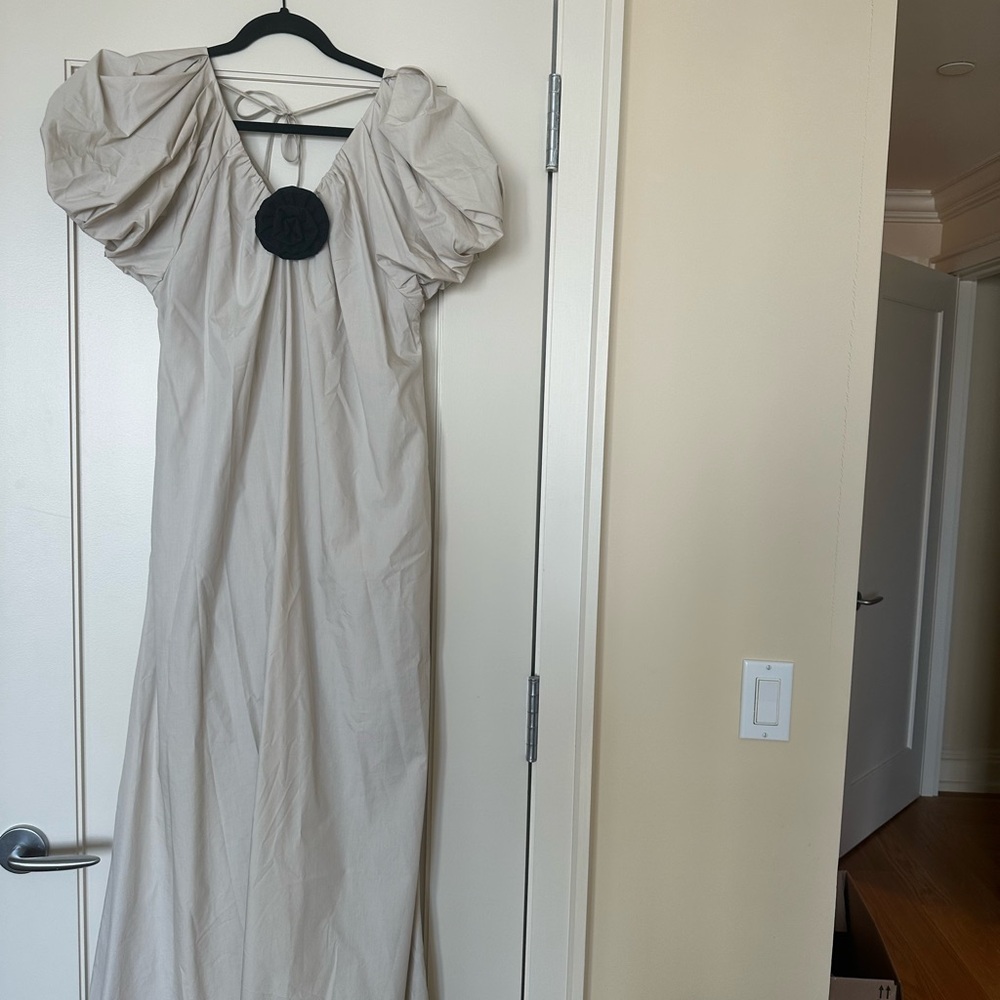 Brand New Miya Puff Sleeve Maxi Dress with Crochet Flower Beige Size 38 (US 6-8)